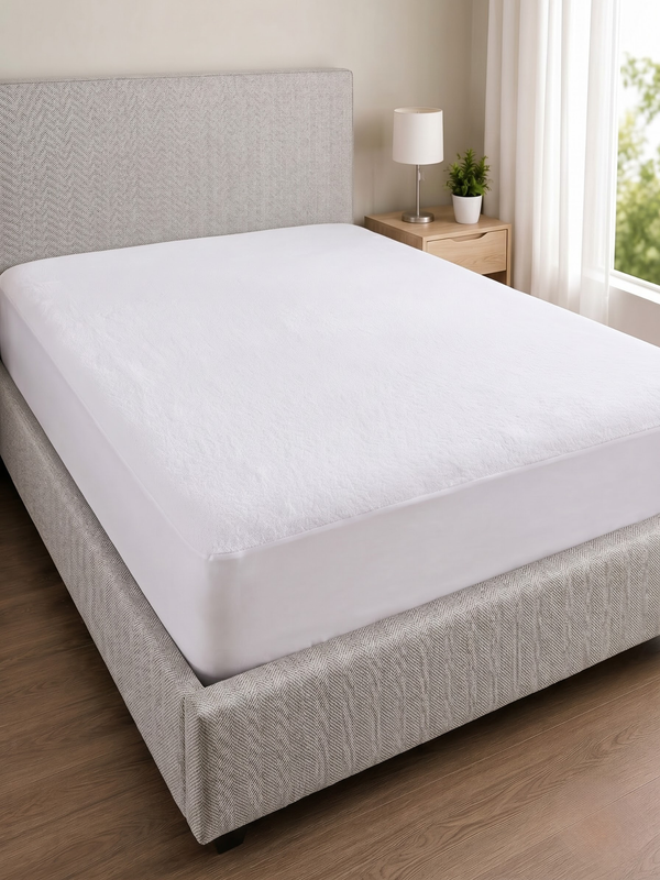 Waterproof Queen Mattress Protector (60"x78") – Breathable & Noiseless |White