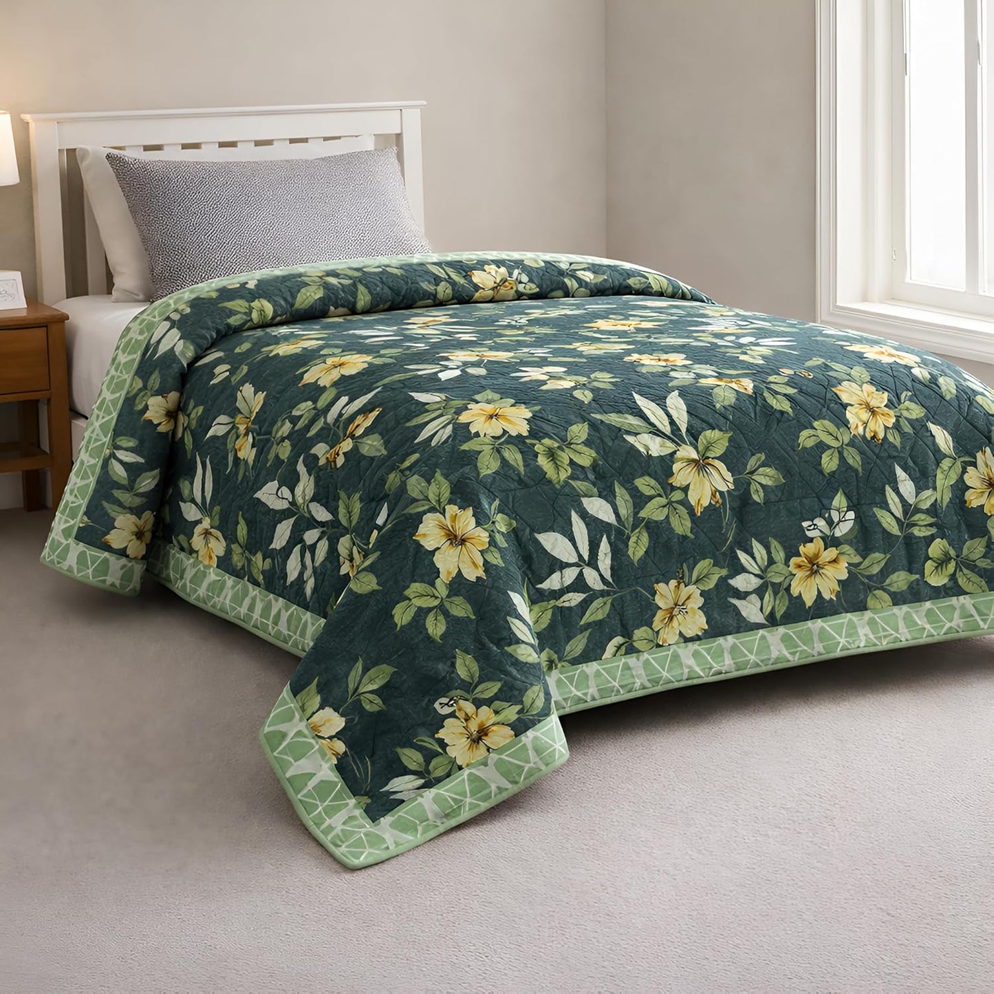 Mafatlal Ultrasonic Comforter – Dark Green, Microfiber