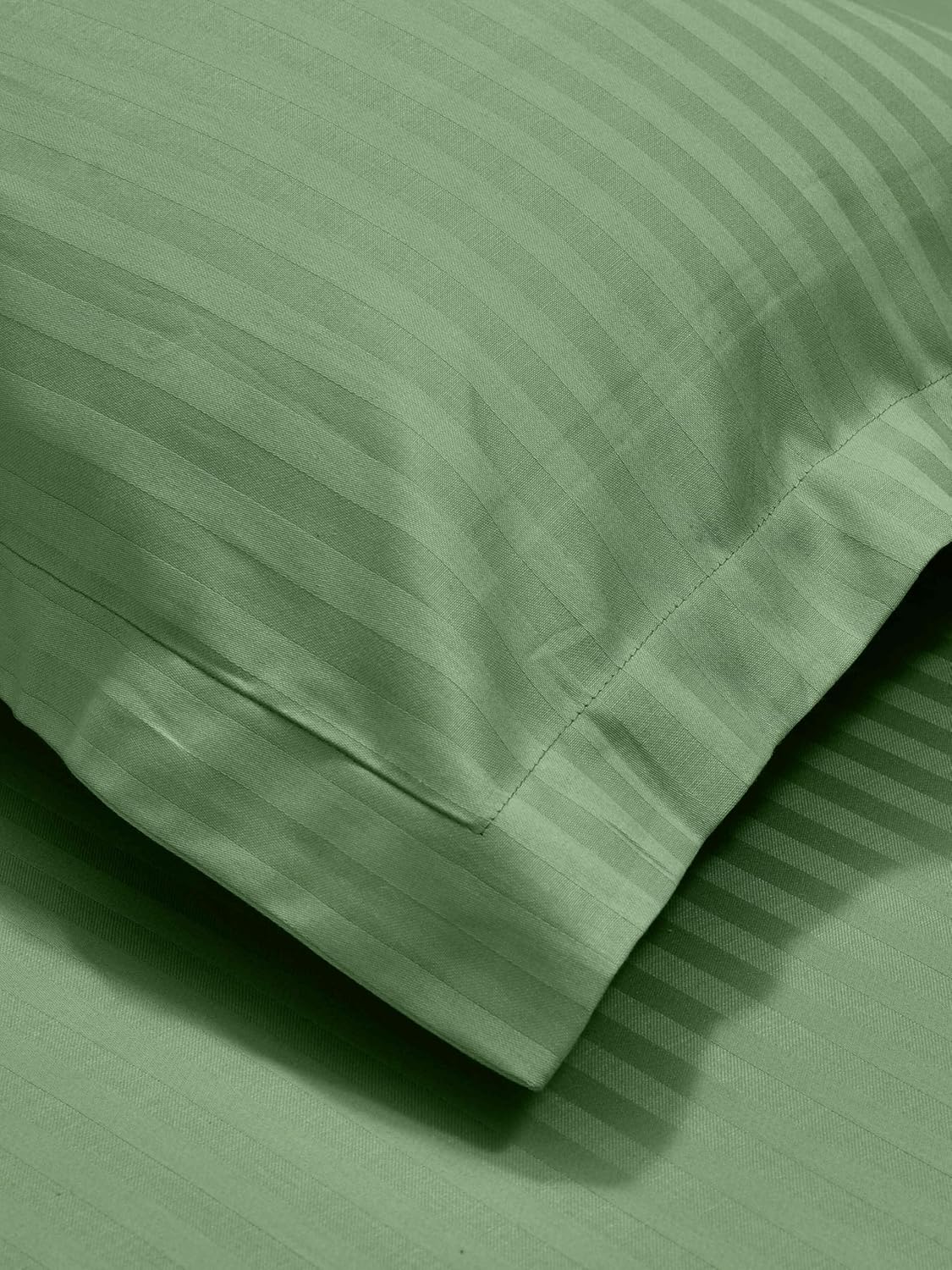 Mafatlal Italian Stripe Bedsheet – Green, King, Cotton