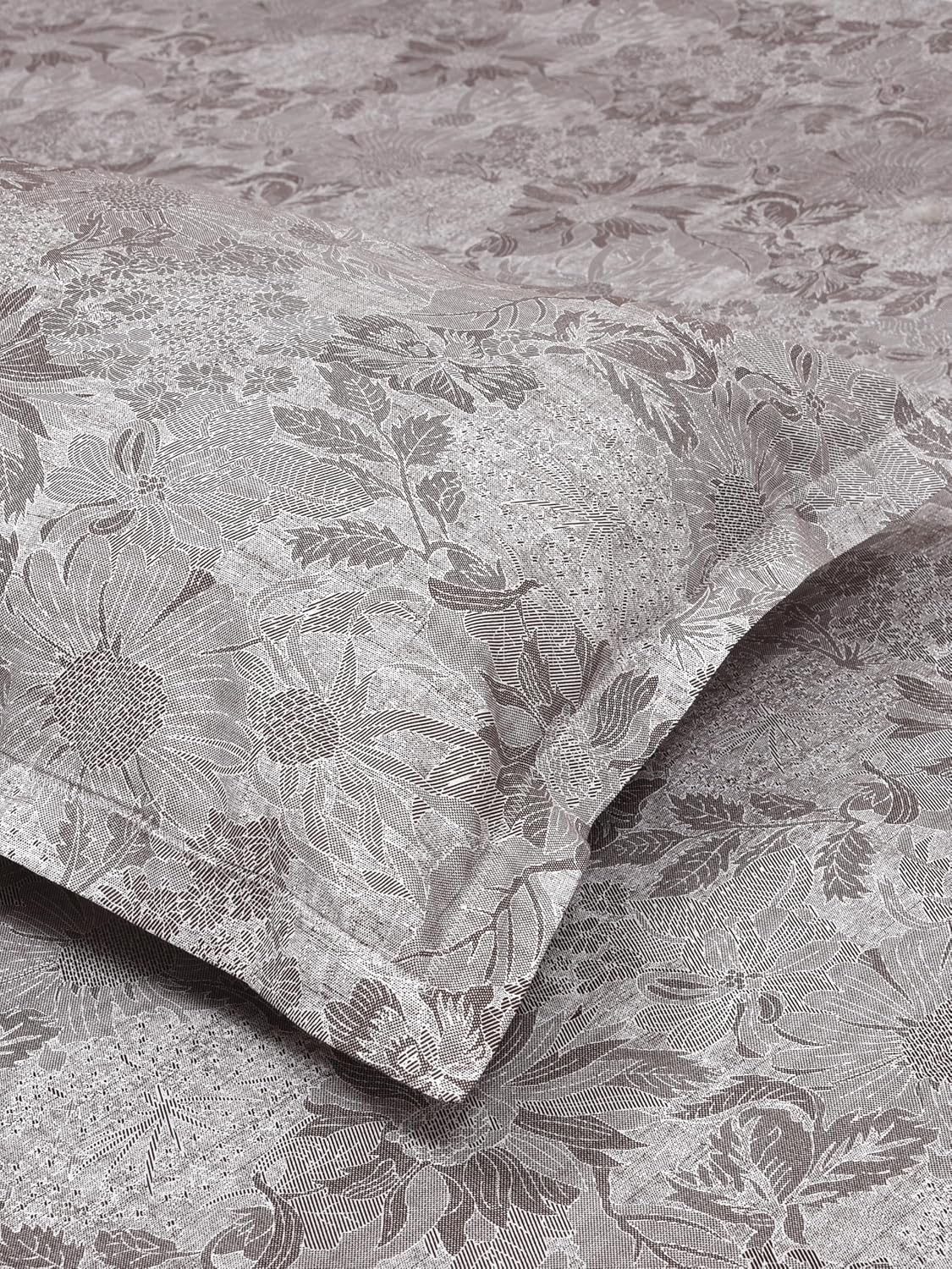 Grandious Jacquard King Size Cotton Bedsheet - Folded