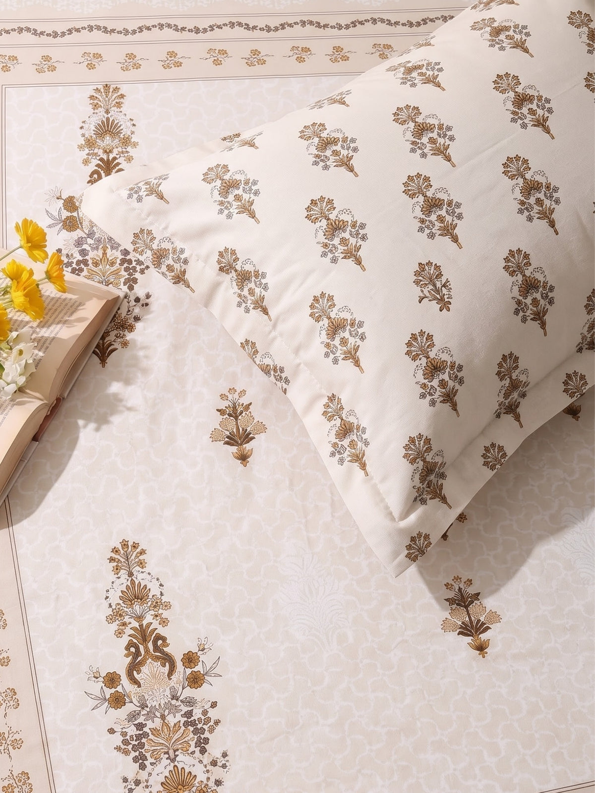 BOTTEGA PANEL Luxury King Size Bedsheet | 100% Cotton | 210 TC Premium Fabric | 108 x 108 Inches | Includes 2 Pillow Covers