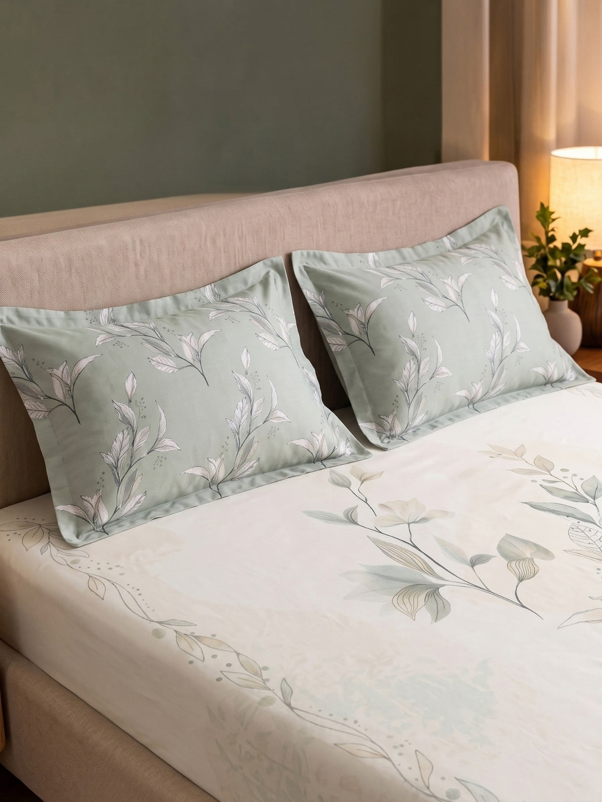 BOTTEGA PANEL Luxury King Size Bedsheet | 100% Cotton | 210 TC Premium Fabric | 108 x 108 Inches | Includes 2 Pillow Covers