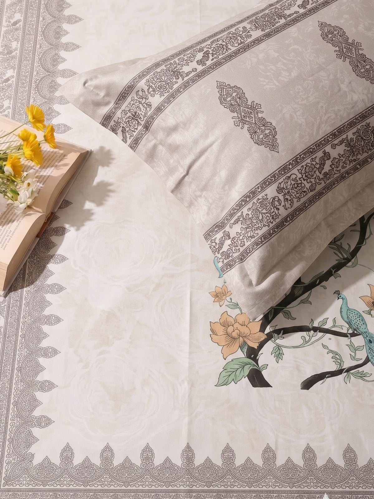 BOTTEGA PANEL Luxury King Size Bedsheet | 100% Cotton | 210 TC Premium Fabric | 108 x 108 Inches | Includes 2 Pillow Covers
