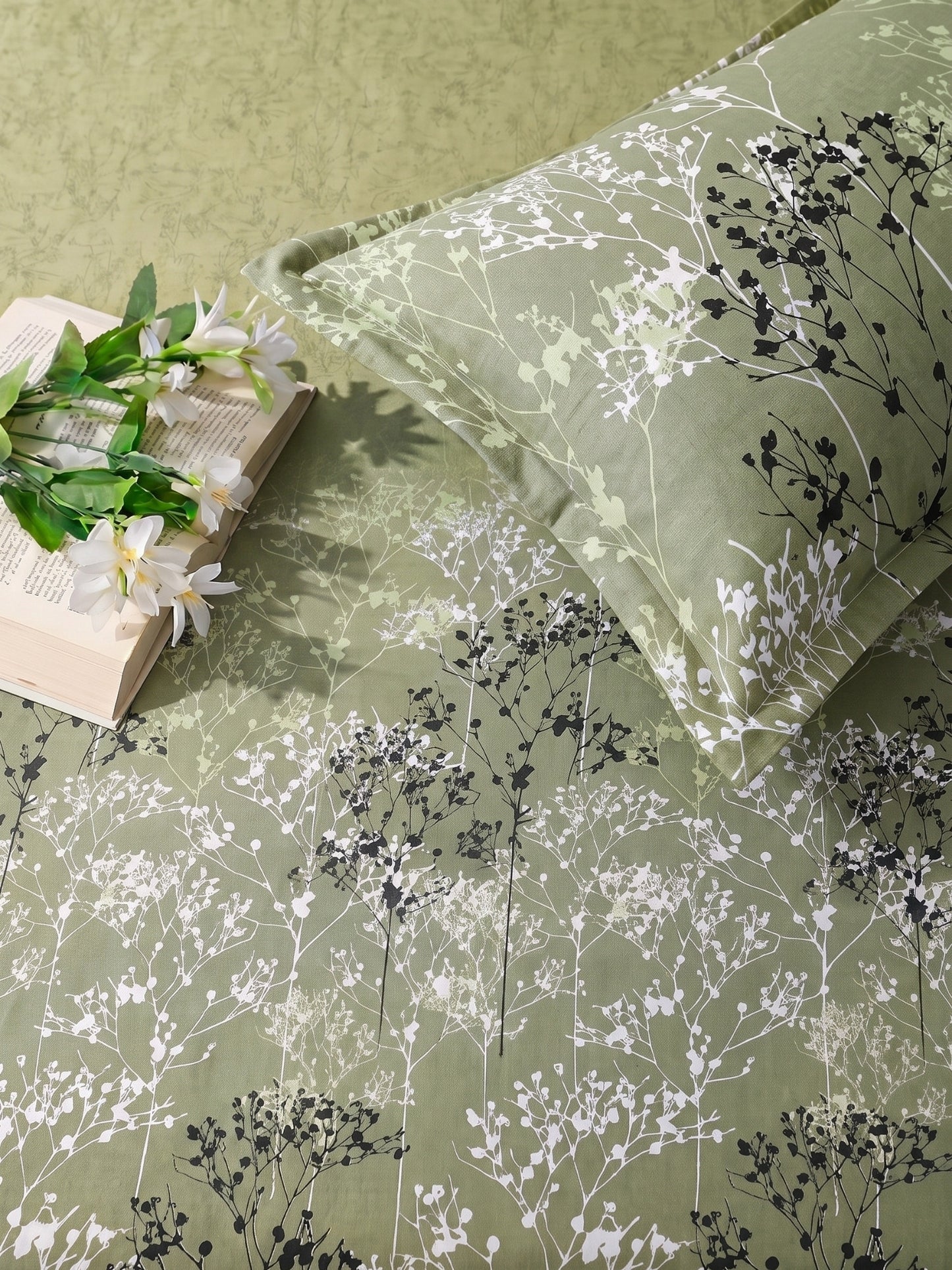 186 TC 100 % Cotton Bedsheet King Size | 108 x 108 Inches