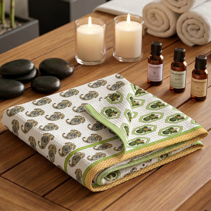 250 GSM Cotton Waffle Bath Towel | 147 × 76 cm