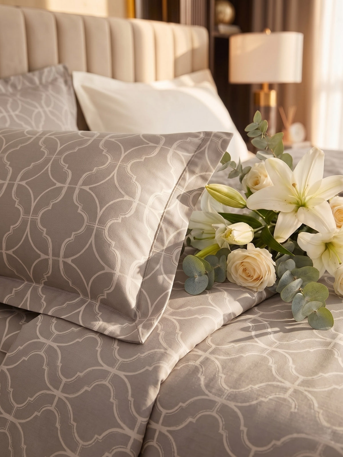 Royale Collection Reversible King Size Bedsheet | 100% Cotton 300 TC Two-Tone Jacquard Weave | 108 x 108 Inches| Brown