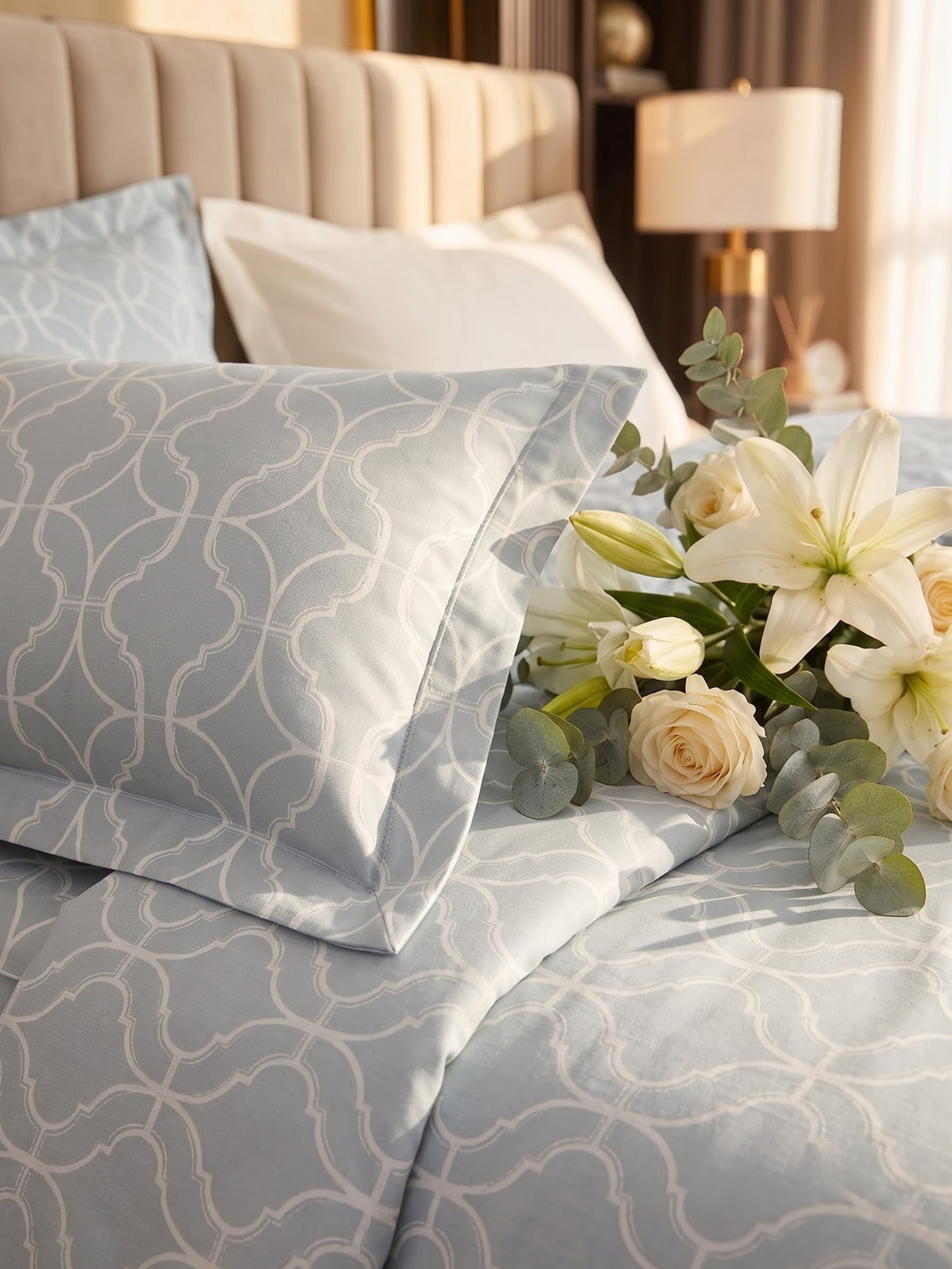Royale Collection Reversible King Size Bedsheet | 100% Cotton 300 TC Two-Tone Jacquard Weave | 108 x 108 Inches|Teal Green