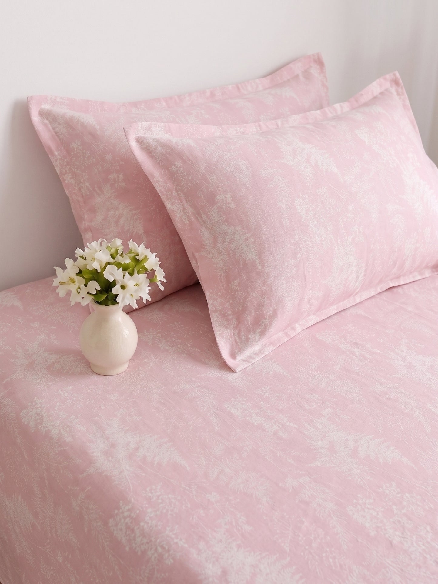 186 TC 100% Cotton Double Bedsheet 90 x 100 Inch with 2 Pillow Cover
