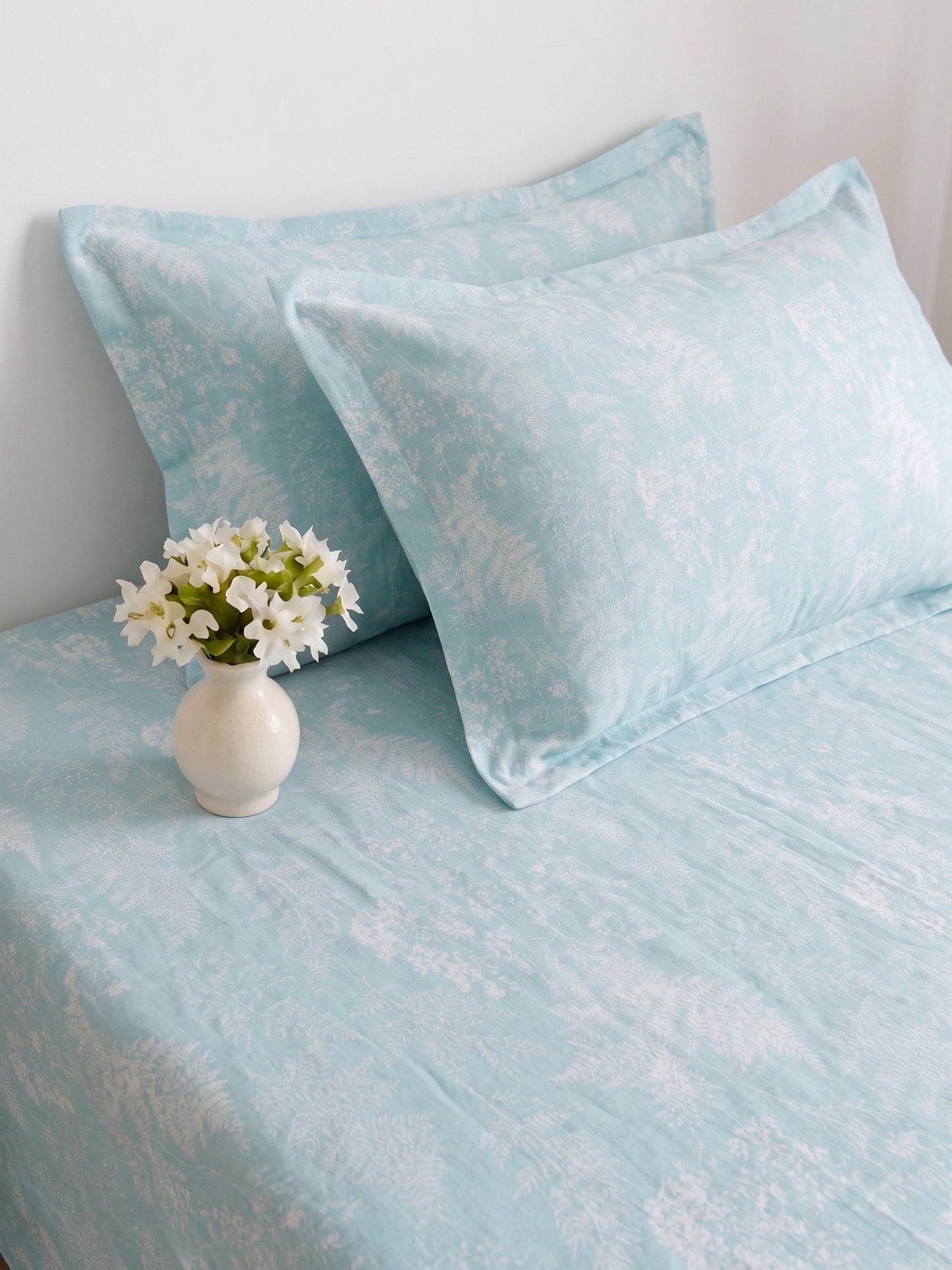 186 TC 100% Cotton Double Bedsheet 90 x 100 Inch with 2 Pillow Cover