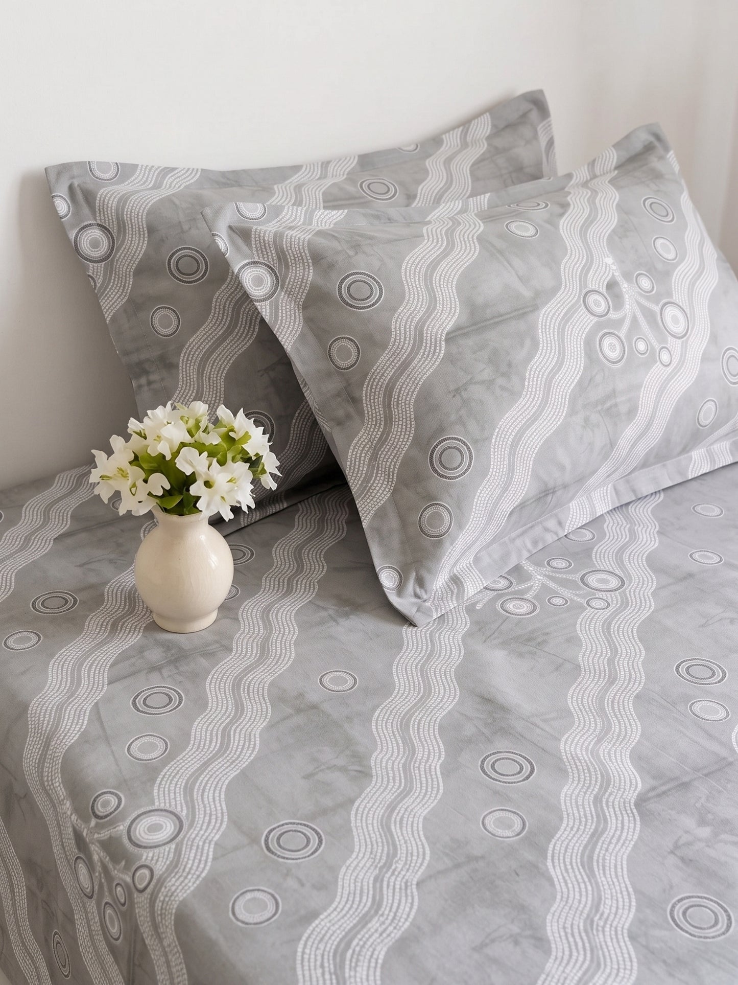 186 TC 100% Cotton Double Bedsheet 90 x 100 Inch with 2 Pillow Cover