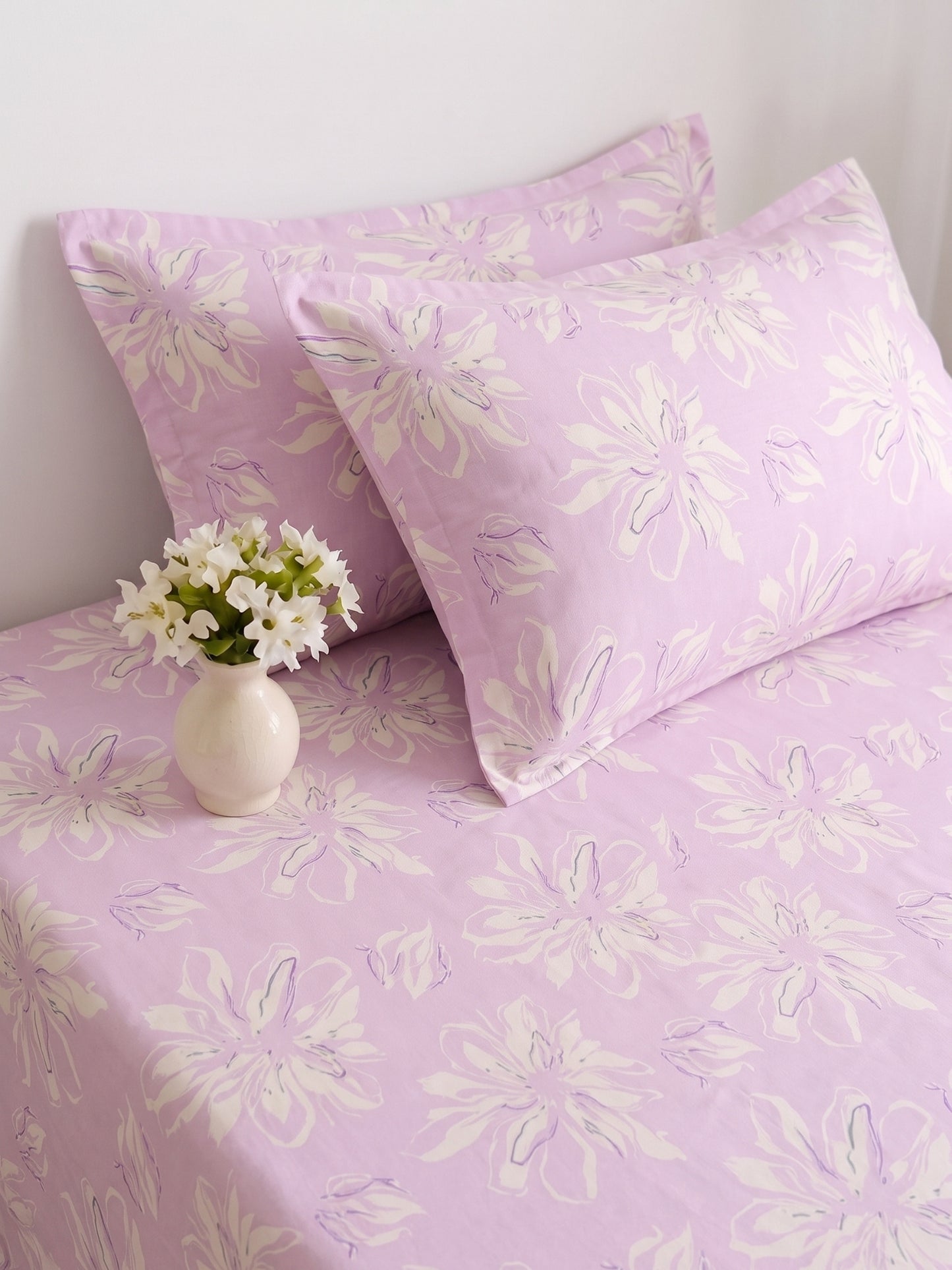 186 TC 100% Cotton Double Bedsheet 90 x 100 Inch with 2 Pillow Cover