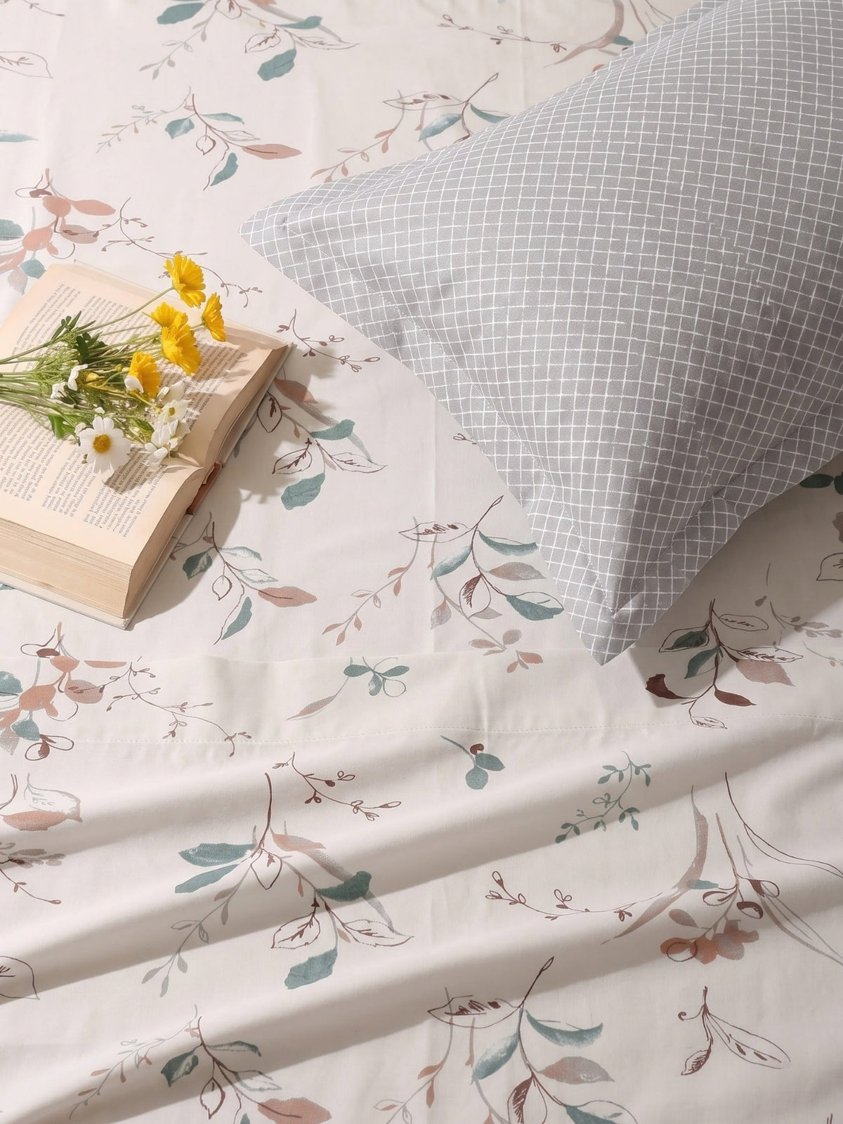 100% Cotton Classic Bedsheet - 108 x 108 Inches, 144 TC|Off White