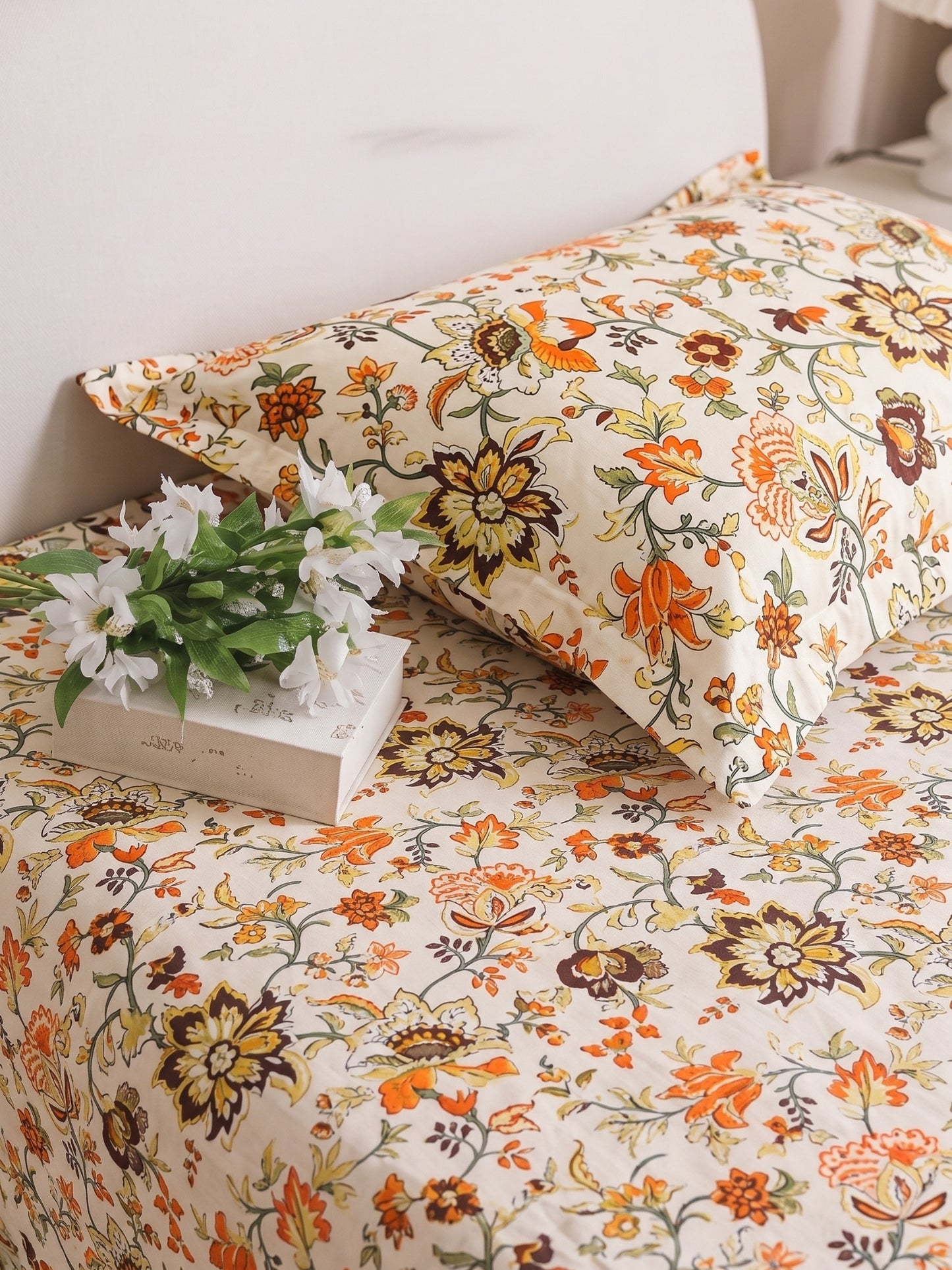 144 TC Pure Cotton Single Bedsheet 90 x 60 Inch with 1 Pillow Cover