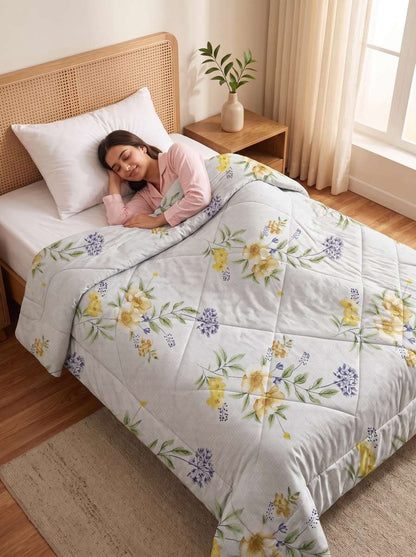 120 GSM Reversible Single Bed Comforter, Lightweight AC Comforter, 154 x 228 cm | Ice Blue