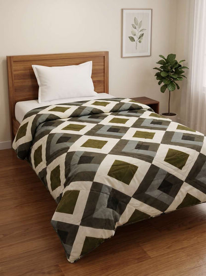 120 GSM Reversible Single Bed Comforter, Lightweight AC Comforter, 154 x 228 cm | Olive Geometric